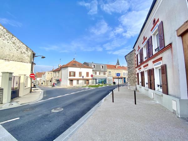 Pierrelaye (95220) Superbe duplex rénové centre Pierrelaye