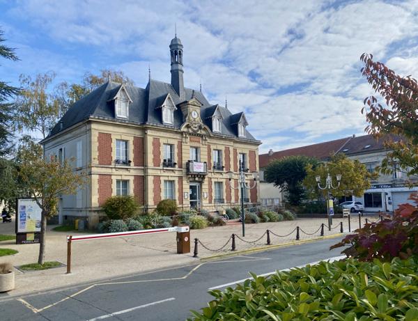 Pierrelaye (95220) Superbe duplex rénové centre Pierrelaye