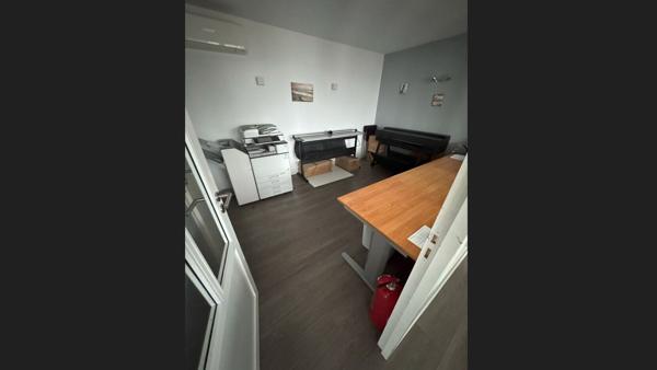 33150 CENON - BUREAU A LOUER D'ENVIRON 80 M2