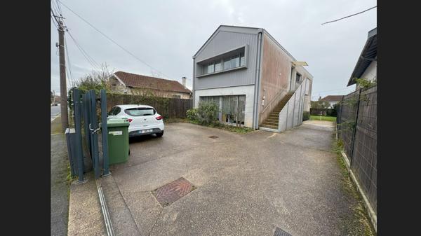 33150 CENON - BUREAU A LOUER D'ENVIRON 80 M2