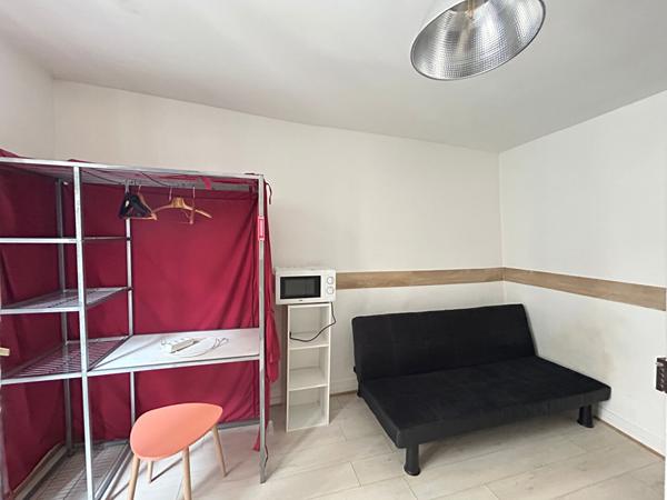 Location appartement Poitiers - 1 pièce(s) - 15 m² - 267 €/mois