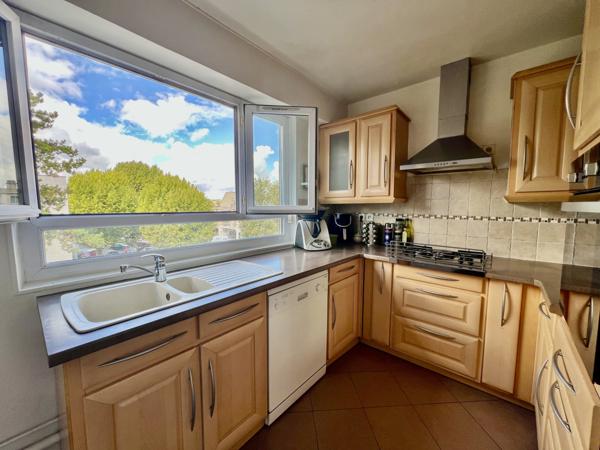 Chilly-Mazarin (91380) Appartement 88m2, dernier étage