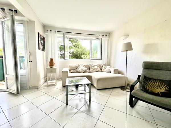 Chilly-Mazarin (91380) Appartement 88m2, dernier étage