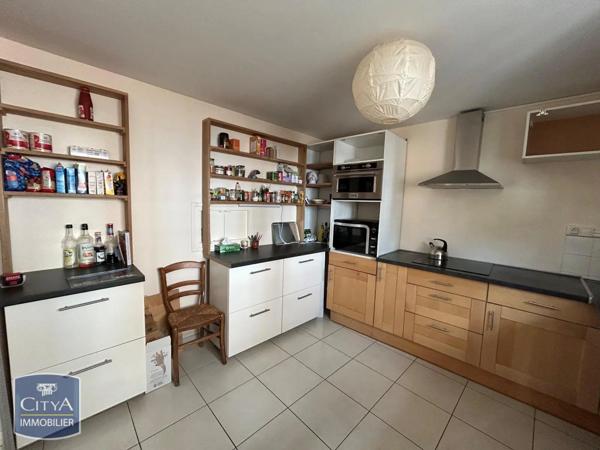 Maison à louer 6 pièces 169.9m²