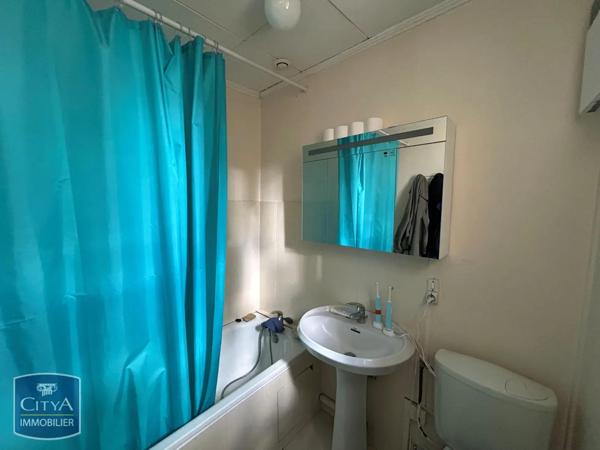 Maison à louer 6 pièces 169.9m²