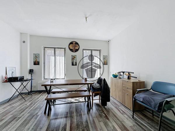 Vente                                                      Maison
                        
                     4 pièces                      88 m2                     à Saint-Quentin