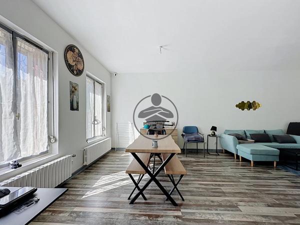 Vente                                                      Maison
                        
                     4 pièces                      88 m2                     à Saint-Quentin