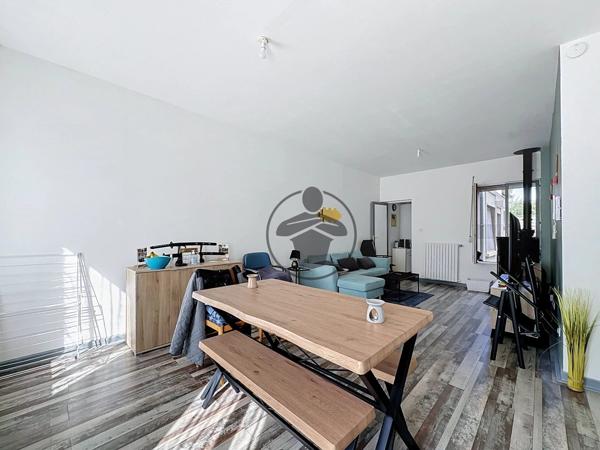 Vente                                                      Maison
                        
                     4 pièces                      88 m2                     à Saint-Quentin