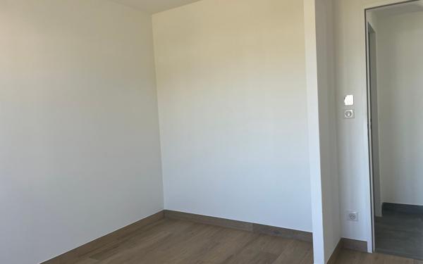 Maison à louer    4 pièces •  Saint-Christophe