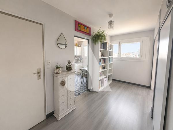 Appartement 4 pièces 74.89 m2