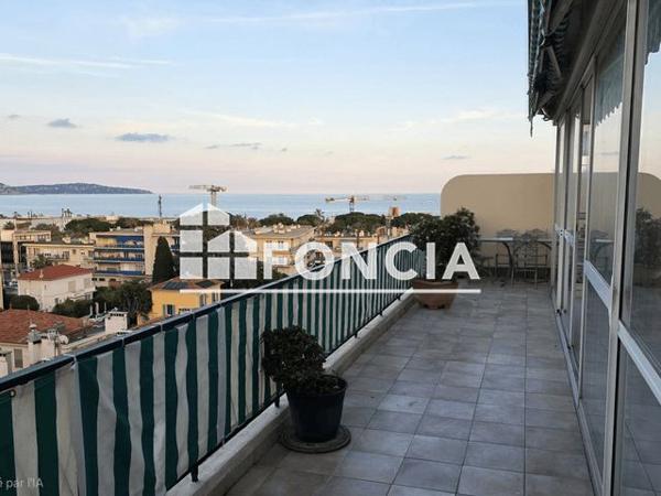 Location Appartement 3 pièces 59 m² - Nice 06200