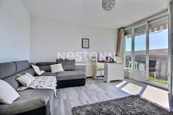 Appartement de type 3 d'environ 57m² avec deux balcons - Résidence fermée