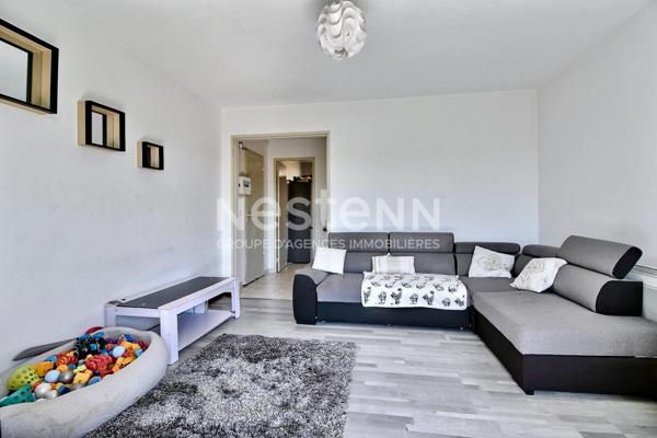 Appartement de type 3 d'environ 57m² avec deux balcons - Résidence fermée