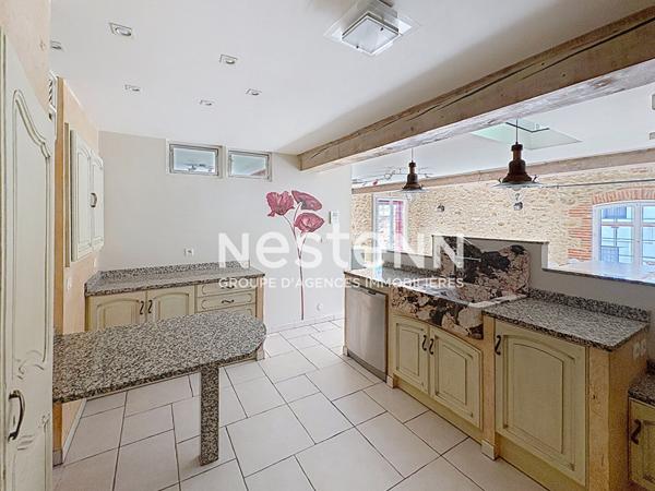 Maison en pierre rénovée, garage, terrasses et T2 indépendant