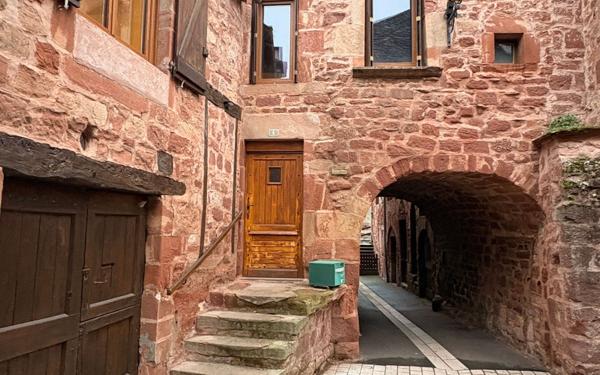 Maison à vendre    4 pièces •  Clairvaux-d'Aveyron