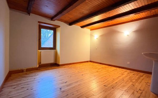 Maison à vendre    4 pièces •  Clairvaux-d'Aveyron