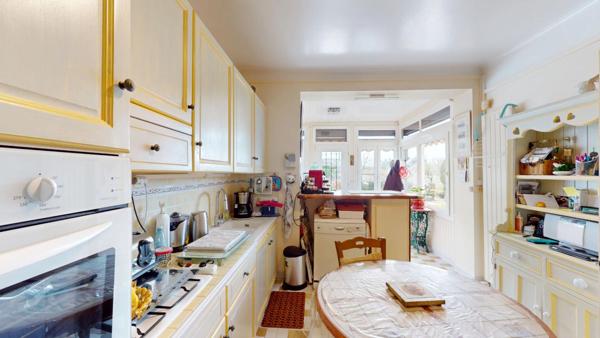 Maison Foecy  : 140 m² - 6 pièces - 4 chambres -