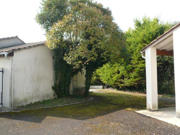 ⚜ MAISON à VENDRE de Plain-pied - GENSAC LA PALLUE ⚜