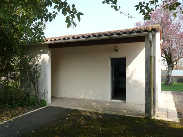 ⚜ MAISON à VENDRE de Plain-pied - GENSAC LA PALLUE ⚜