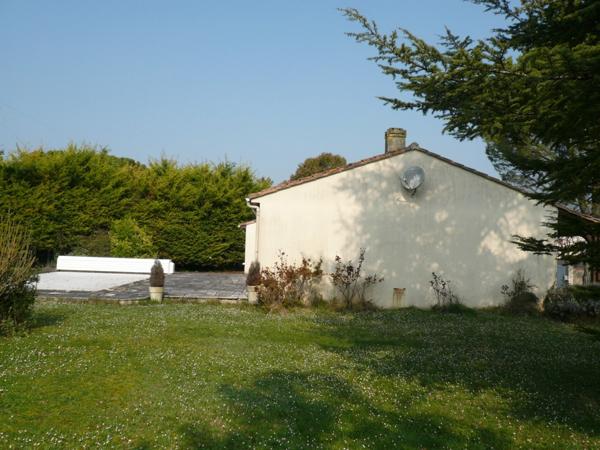 ⚜ MAISON à VENDRE de Plain-pied - GENSAC LA PALLUE ⚜