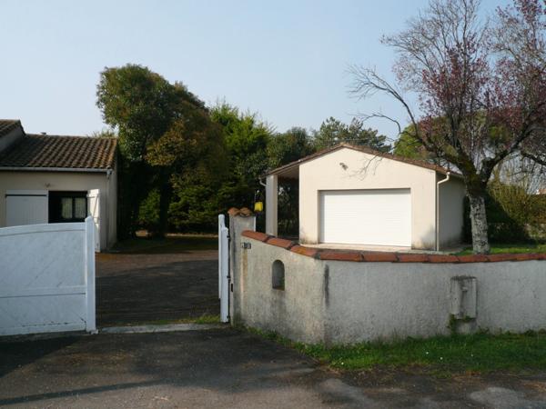 ⚜ MAISON à VENDRE de Plain-pied - GENSAC LA PALLUE ⚜