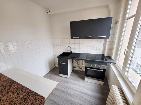 Appartement à vendre 3 pièces 57m² Saint-Amand-les-Eaux (59230)