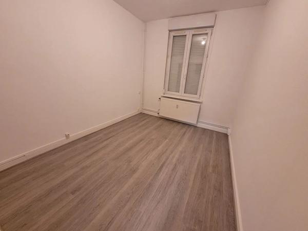 Appartement à vendre 3 pièces 57m² Saint-Amand-les-Eaux (59230)