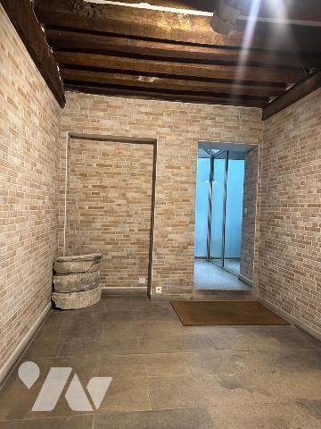 A VENDRE PAR NOTAIRE – Rue Villehardouin