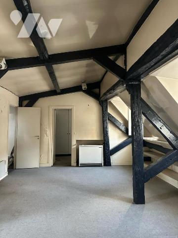 A VENDRE PAR NOTAIRE – Rue Villehardouin