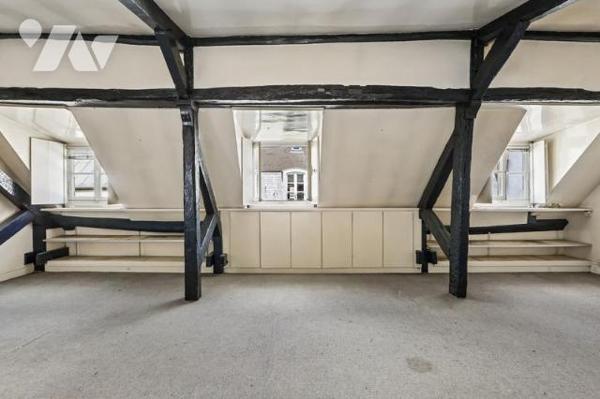 A VENDRE PAR NOTAIRE – Rue Villehardouin