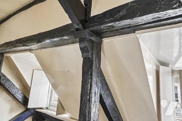 A VENDRE PAR NOTAIRE – Rue Villehardouin