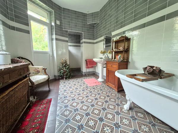 Maison à vendre 8 pièces 332m² Roubaix (59100)