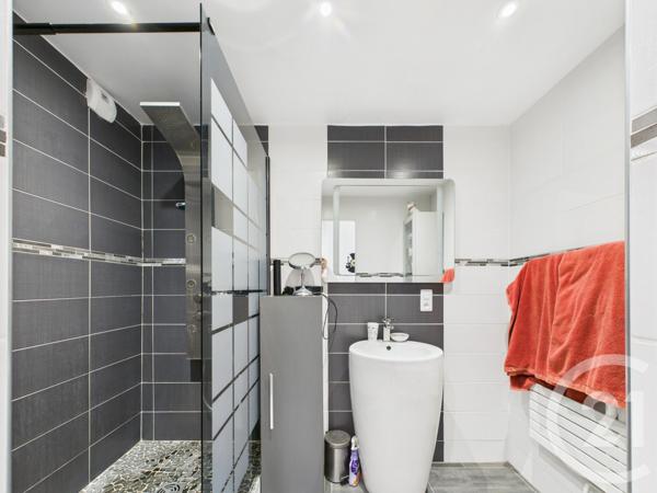 Appartement à vendre  3 pièces - 59,38 m2 TRAPPES - 78