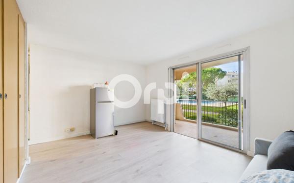 Appartement à vendre    1 pièce • 24,80 m2 Mandelieu-la-Napoule