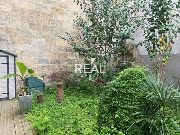 Appartement 3 pièces de 49 m² à louer à Bordeaux – Hôtel De Ville / Pey-Berland