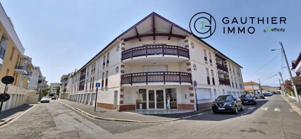 Appartement
         2 pièces
        - 45 m² 230 000 € *