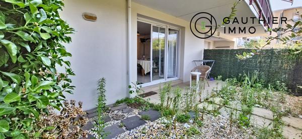Appartement
         2 pièces
        - 45 m² 230 000 € *
