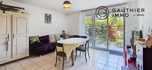 Appartement
         2 pièces
        - 45 m² 230 000 € *