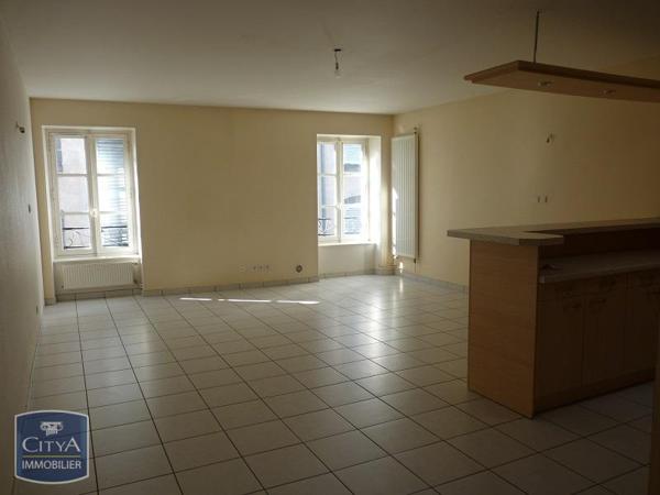 Appartement à louer 4 pièces 102.21m²