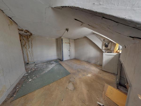 Paris 10ème - Canal Saint -Martin - Vente studio 11.23 m2