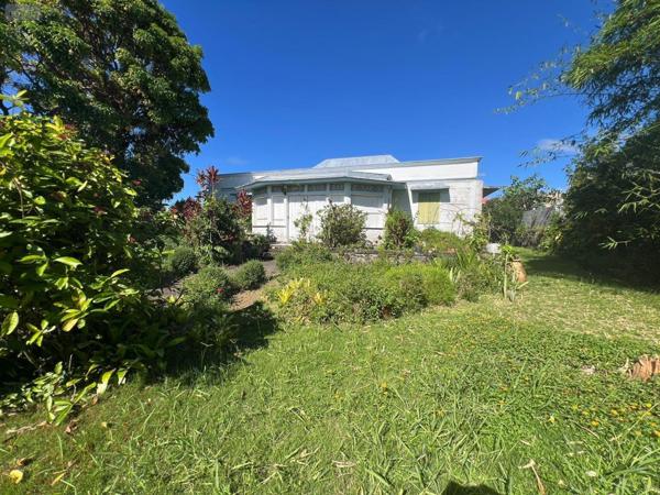 Villa à vendre à Saint-André à la Réunion (97440), ref : 97405/136   
Petit bazar