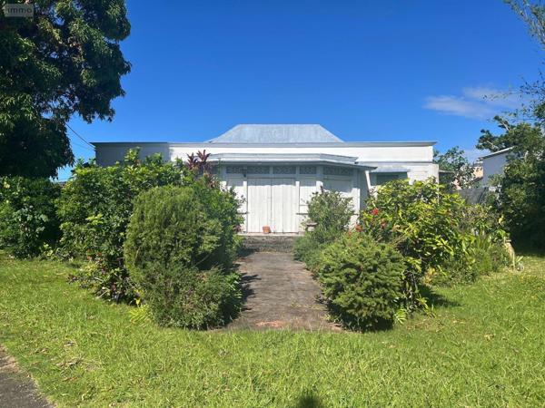 Villa à vendre à Saint-André à la Réunion (97440), ref : 97405/136   
Petit bazar