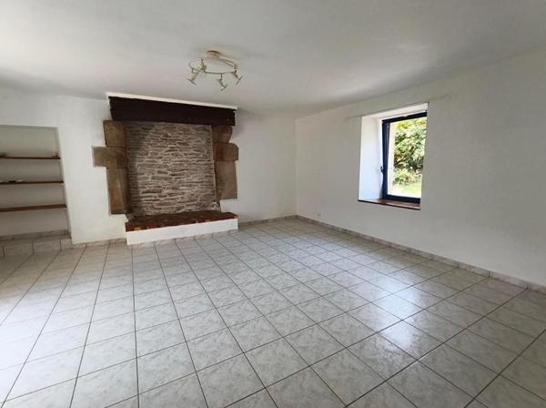 22340 Plévin Propriété  Ensemble immobilier de caractère comprenant 4 logements indépendants entièrement rénovés DPE C