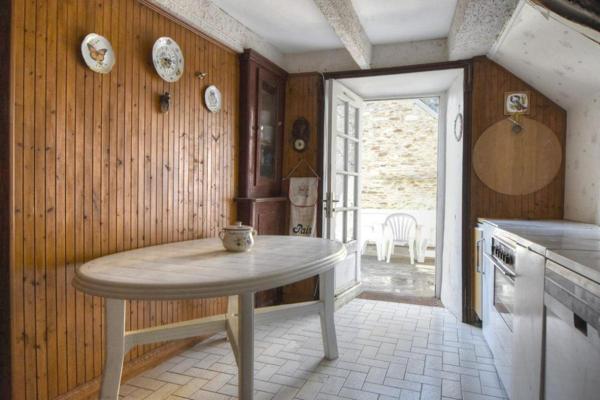 Immeuble d'habitation  et commerce de 177 m2 en centre ville