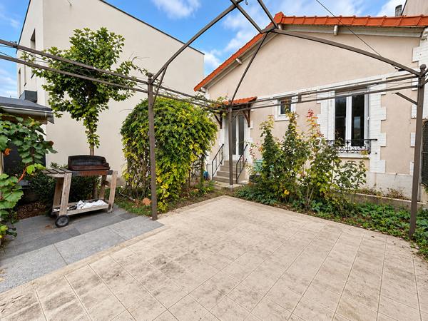 Mont valérien maison avec Jardin