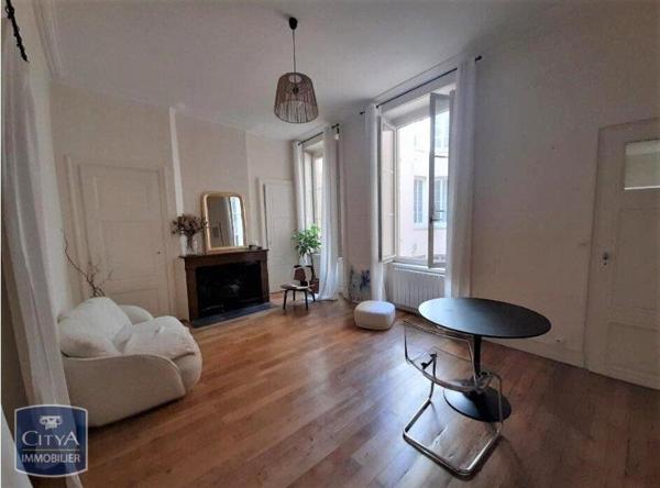 Appartement à louer 1 pièce 53.76m²