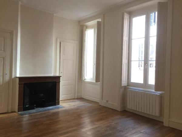 Appartement à louer 1 pièce 53.76m²