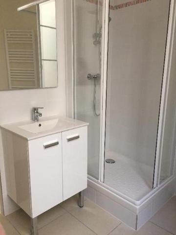 Appartement à louer 1 pièce 53.76m²