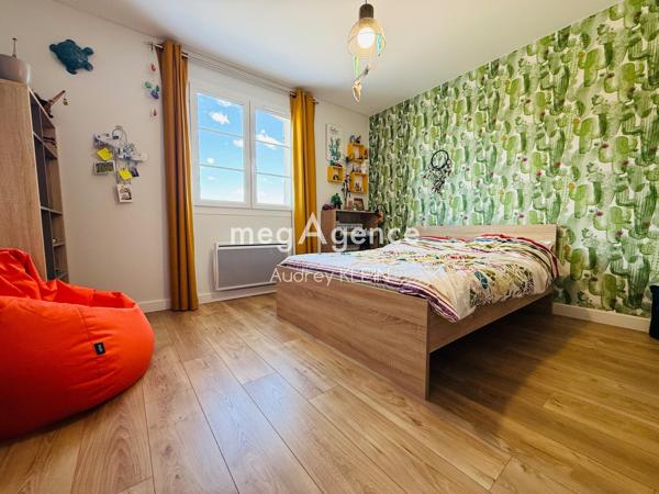 Maison à PLESSIS-SAINT-JEAN, 89140 - 7 pièces 166m²