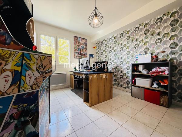 Maison à PLESSIS-SAINT-JEAN, 89140 - 7 pièces 166m²